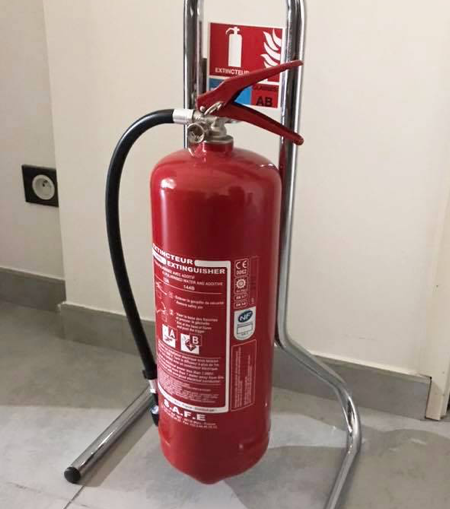 extincteur 6 litres eau pulverisée avec additif abc